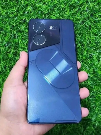 Mobil para estudios y juegos jeje