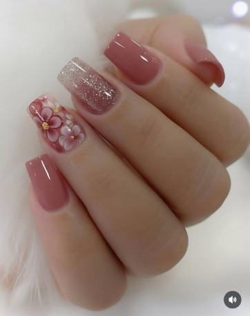 Servicio de Manicura y Pedicura